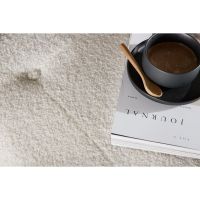 Svea Kai poef - teddy - wit