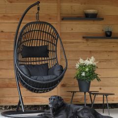 Sturdy hangstoel zwart van het woonmerk Les