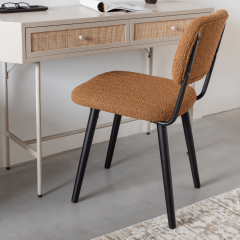 Jake eetkamerstoel bouclé van het woonmerk Puur