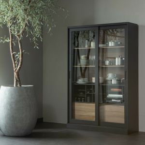 Vitrinekast James noten zwart 